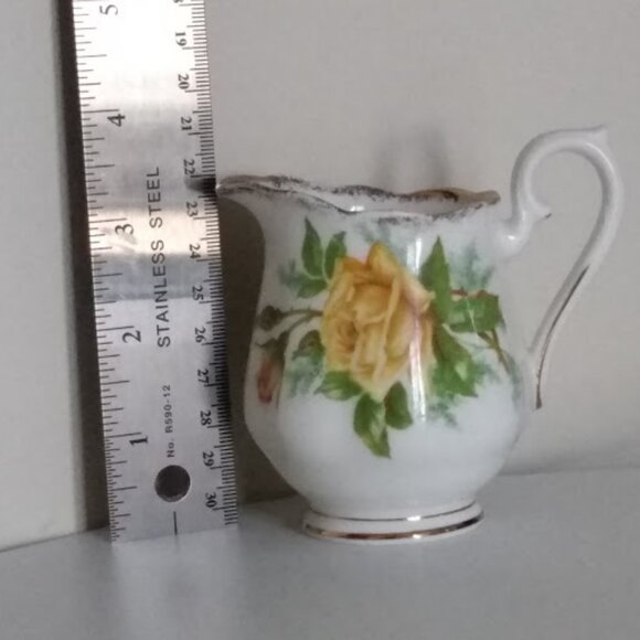 Royal Albert Tea Rose Creamer - Picture 5 of 8